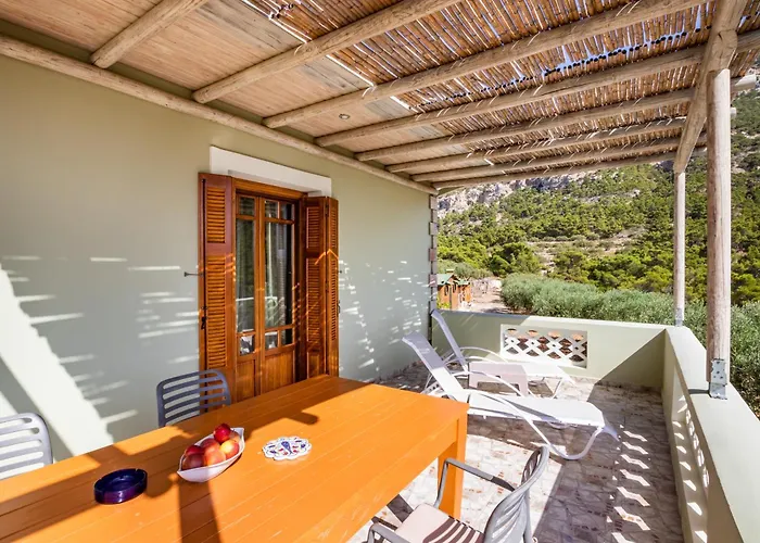 Reisis Family Lefkos (Karpathos)