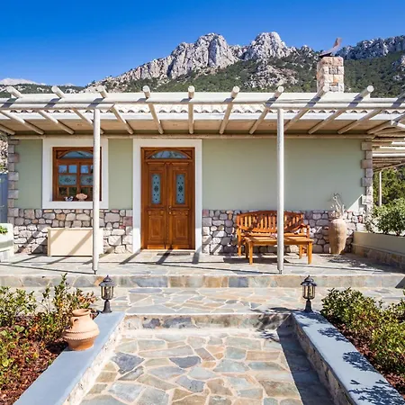 Reisis Family * Lefkos (Karpathos)