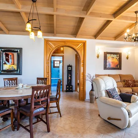 Reisis Family Holiday home Lefkos (Karpathos)